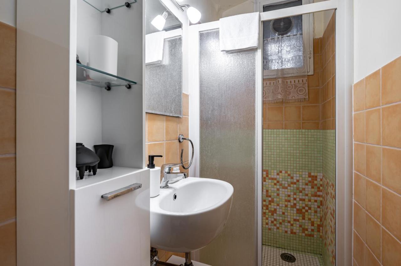 University And San Marco Cozy Apartment Firenze Bagian luar foto